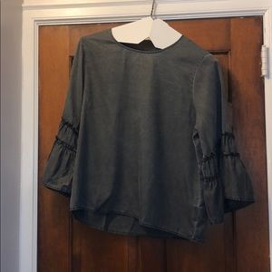 Express-Grey Blouse w/ Detailed Sleeves-Size Large